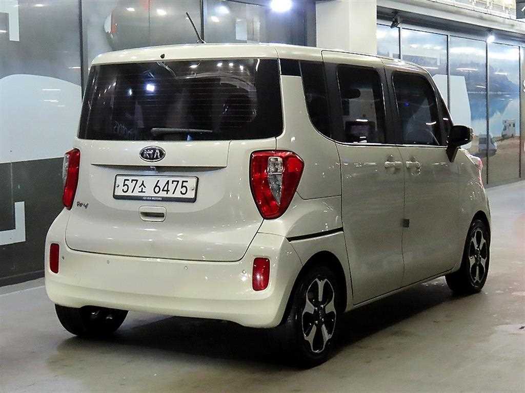 KIA Ray - Vista 4