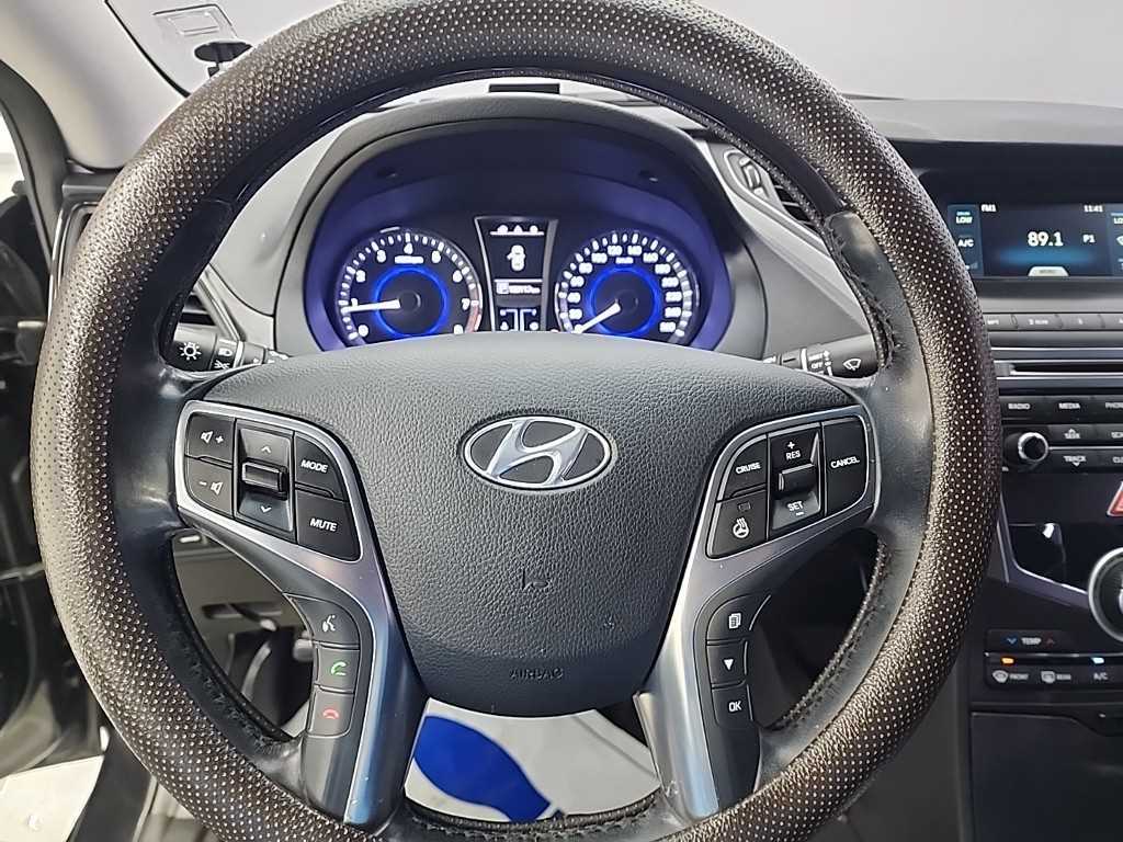 HYUNDAI Grandeur - Vista 9