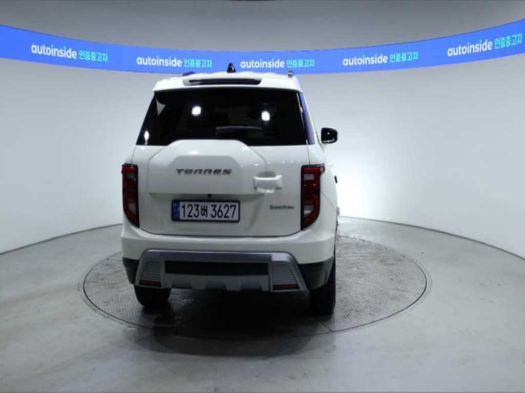 Ssangyong Torres - Vista 4