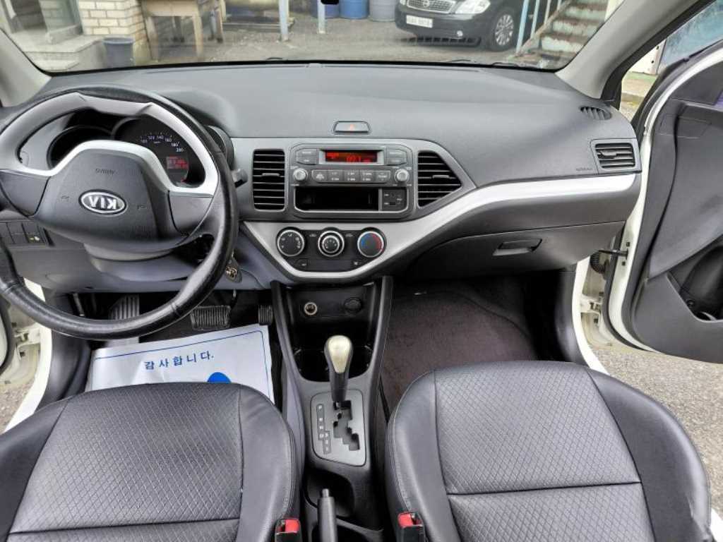 KIA Morning - Vista 11