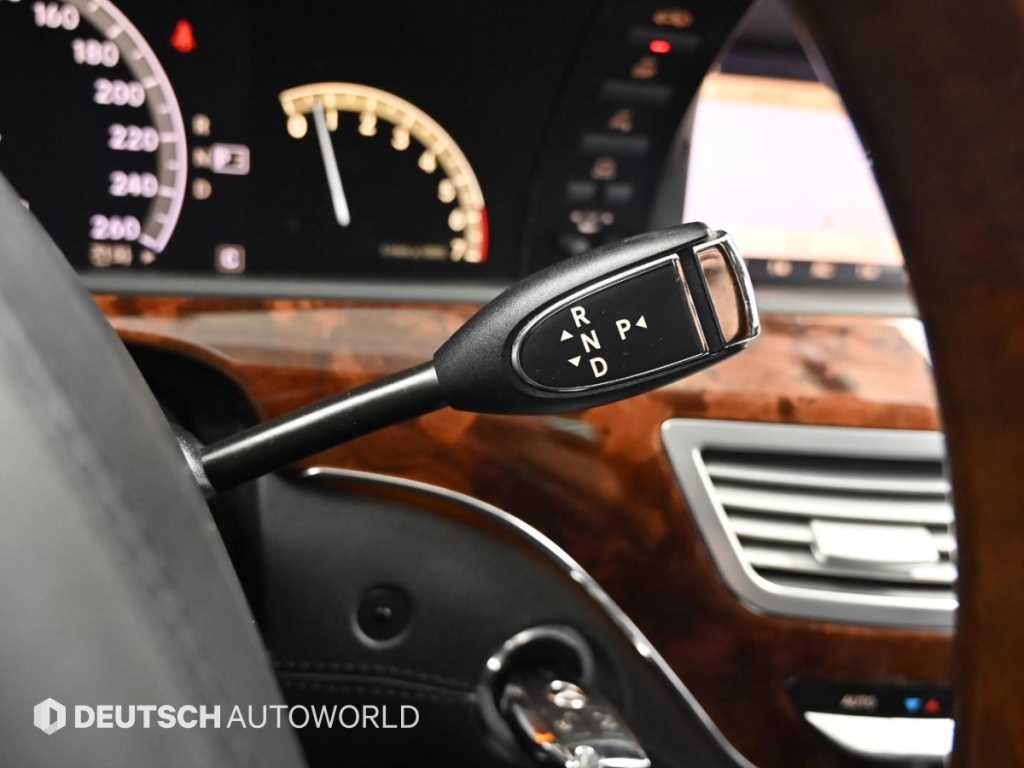 Mercedes Benz S Class - Vista 9