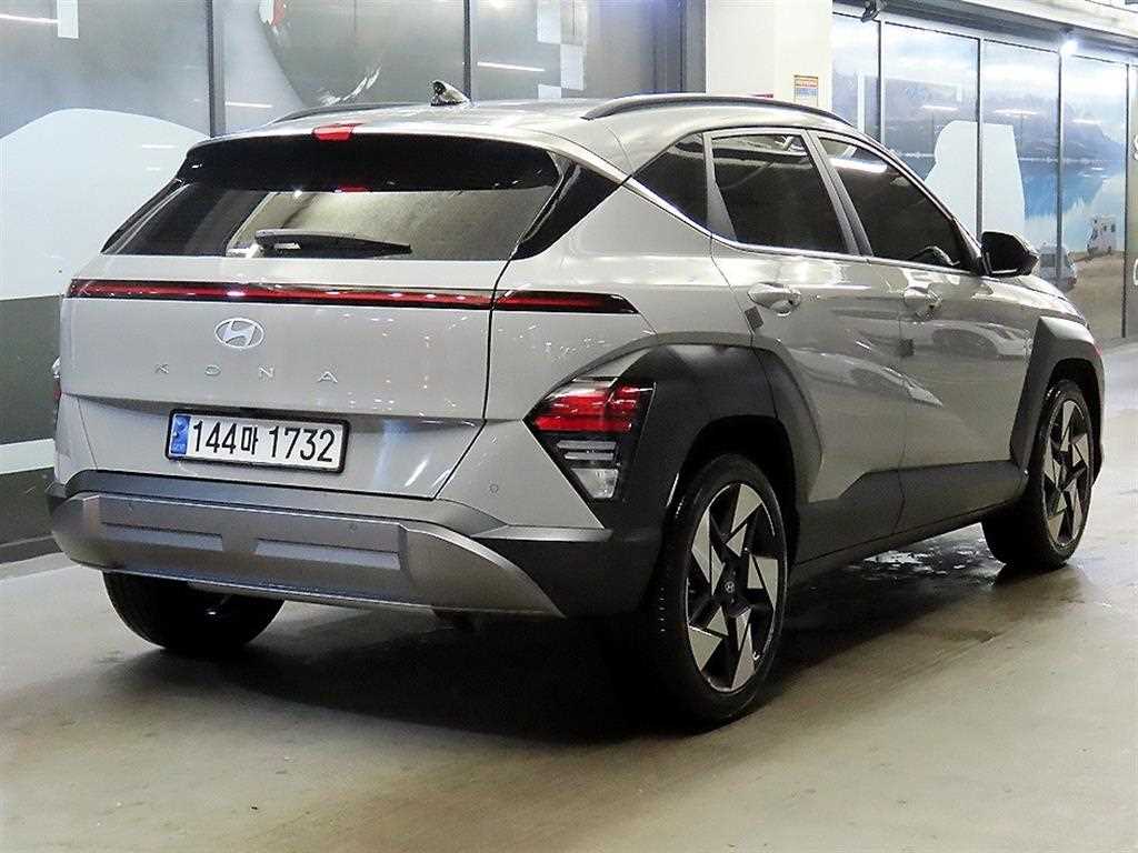 HYUNDAI Kona - Vista 4