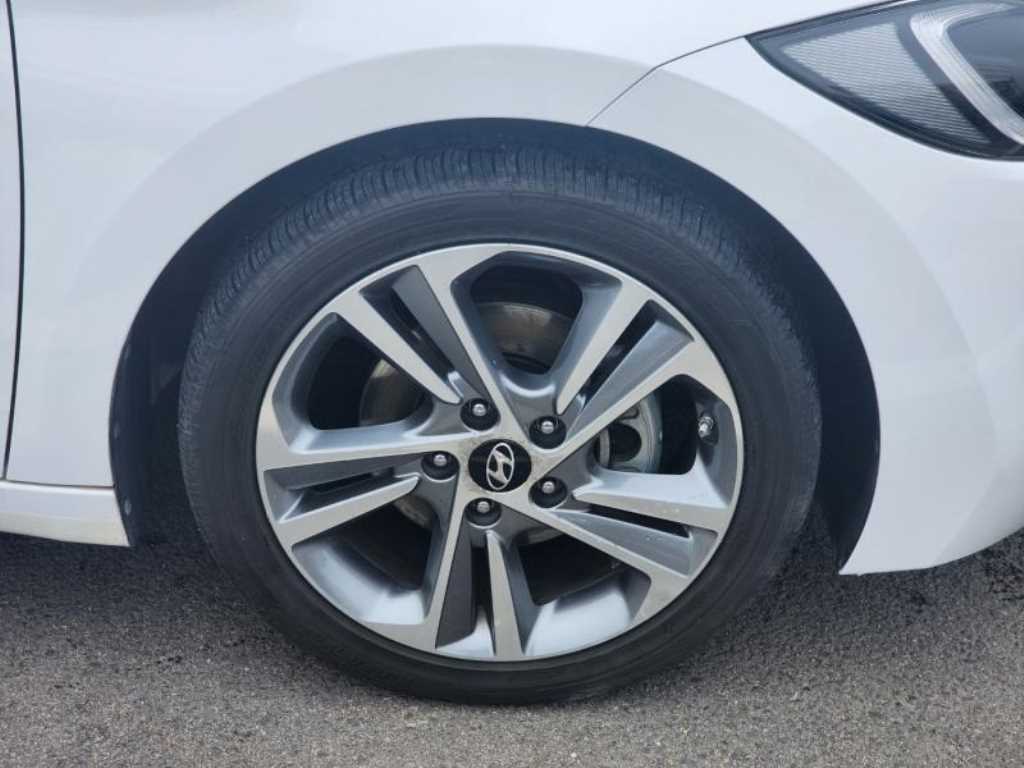 HYUNDAI Avante 2016 Blanco - Importación desde Corea - HF Imports Iquique - Foto 19