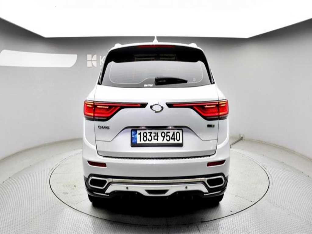 SAMSUNG QM6 - Vista 2