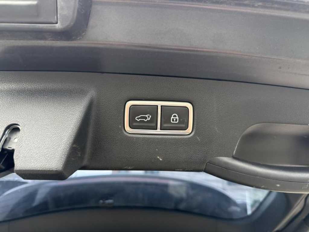 KIA Sorento - Vista 8