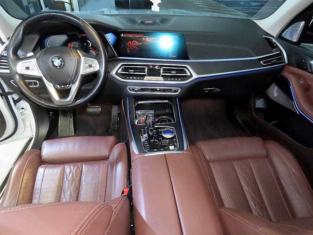 BMW X7 - Vista 10