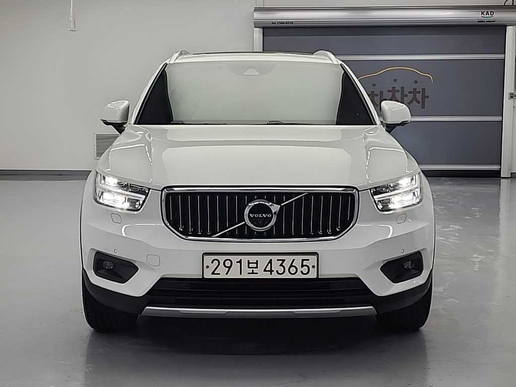 Volvo XC40 - Vista 2