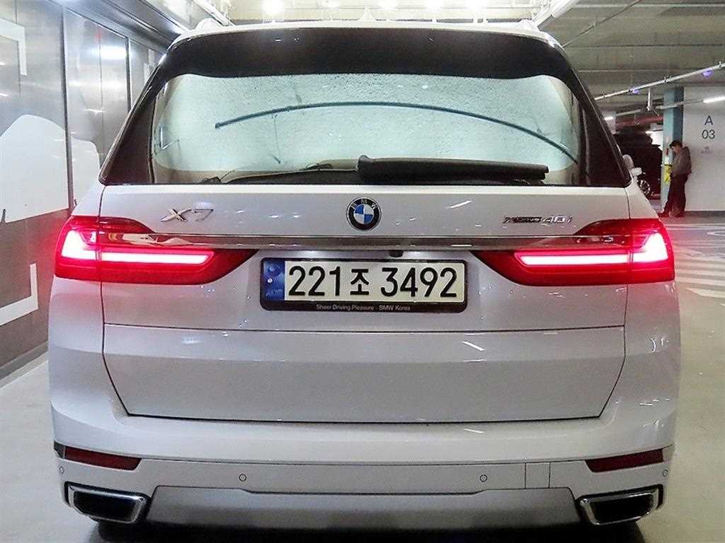 BMW X7 - Vista 5