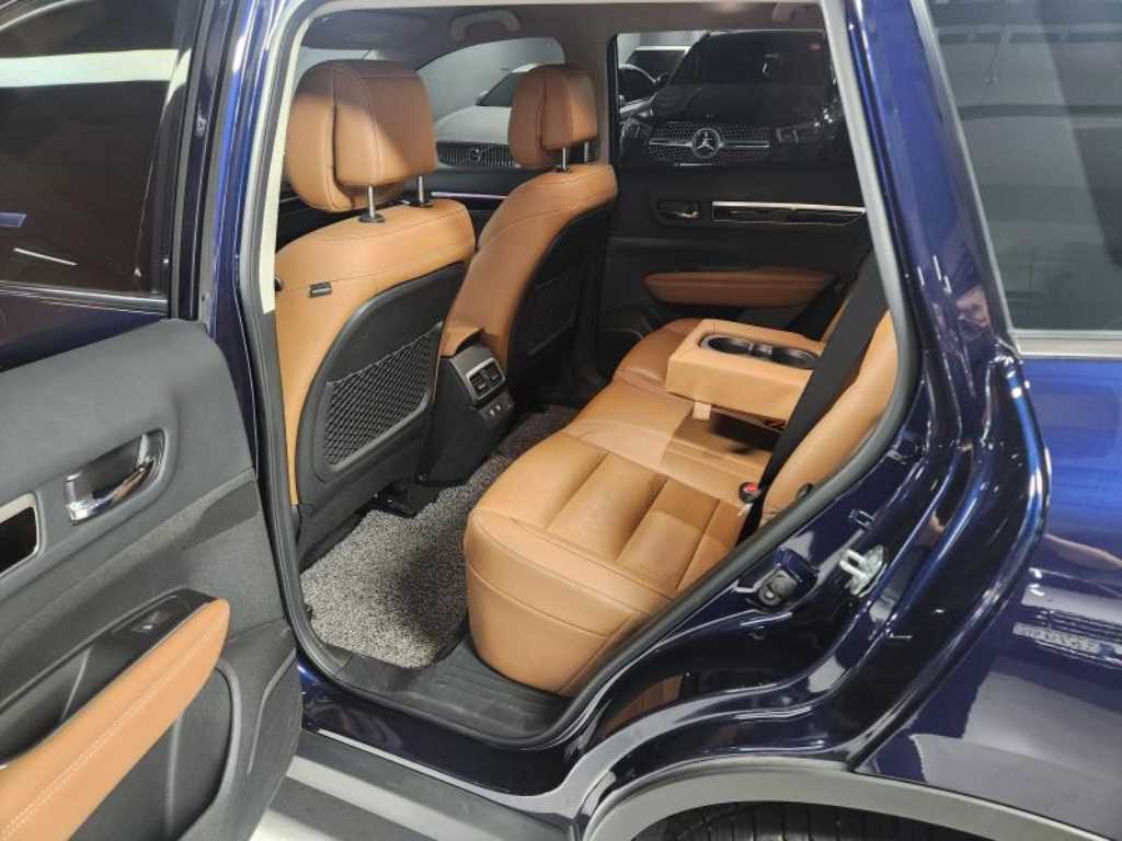 SAMSUNG QM6 - Vista 8