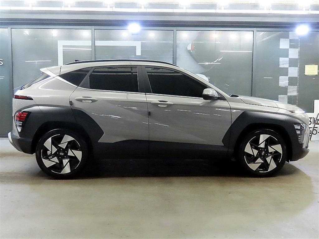 HYUNDAI Kona - Vista 3