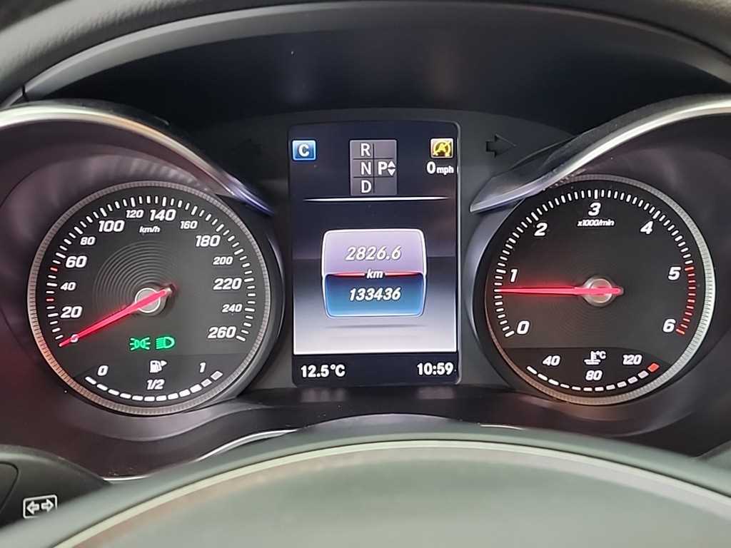Mercedes Benz C Class - Vista 6