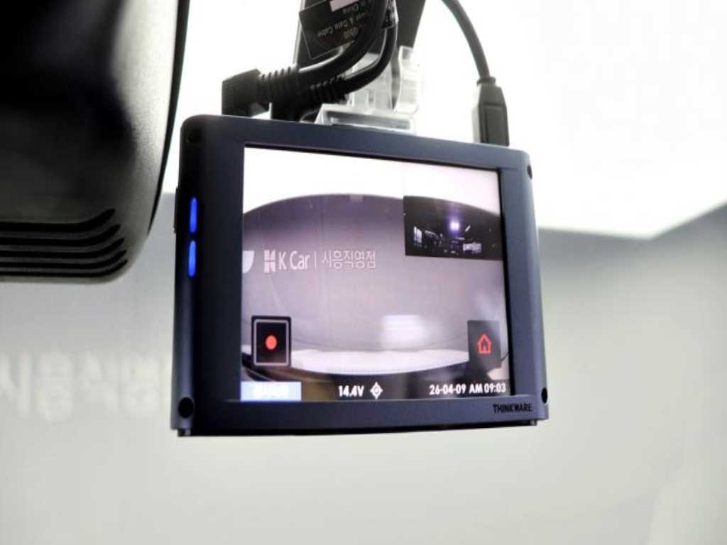 SAMSUNG QM6 - Vista 6