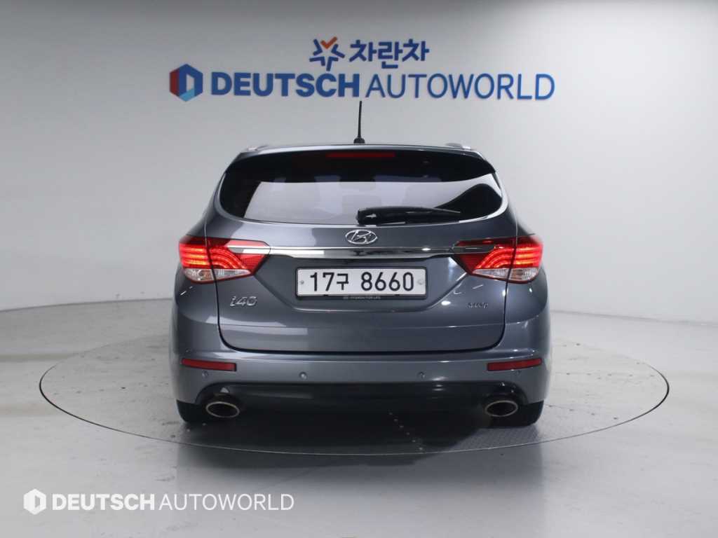 HYUNDAI i40 - Vista 4