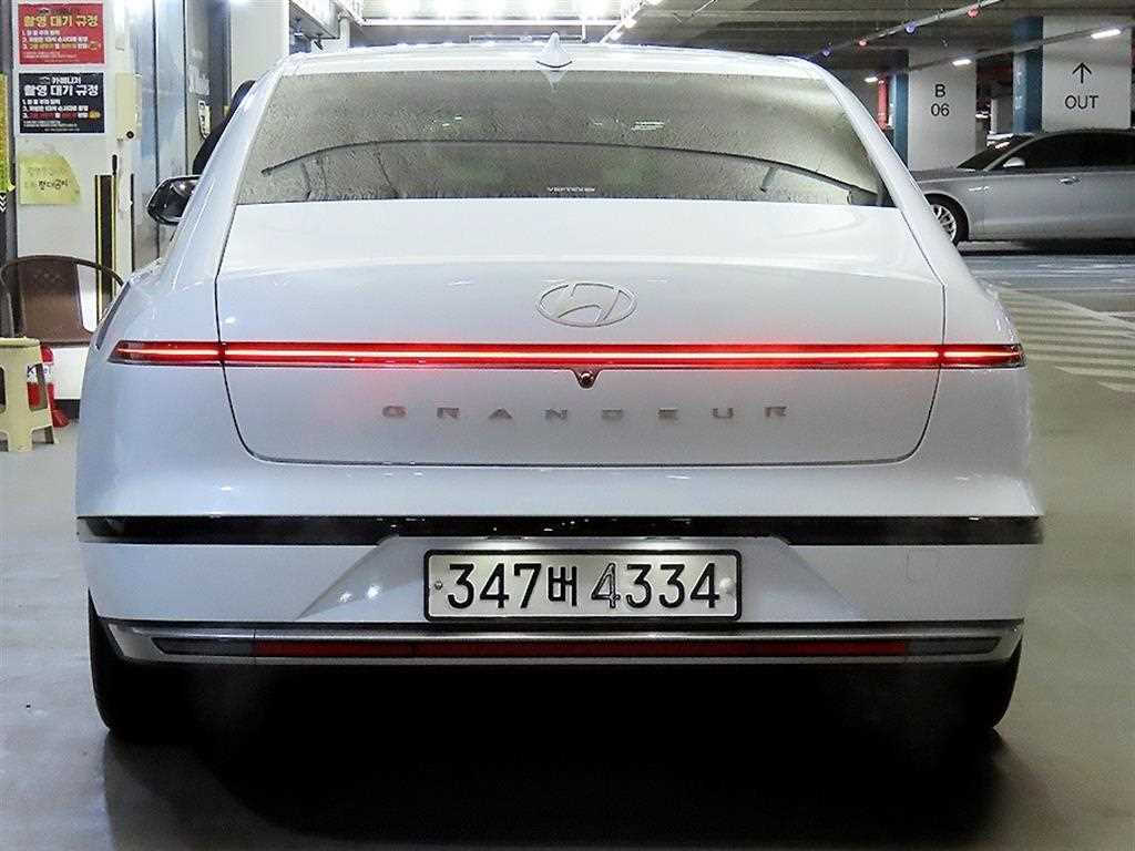 HYUNDAI Grandeur - Vista 5