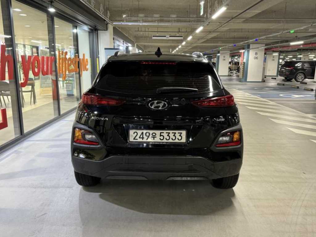 HYUNDAI Kona - Vista 3