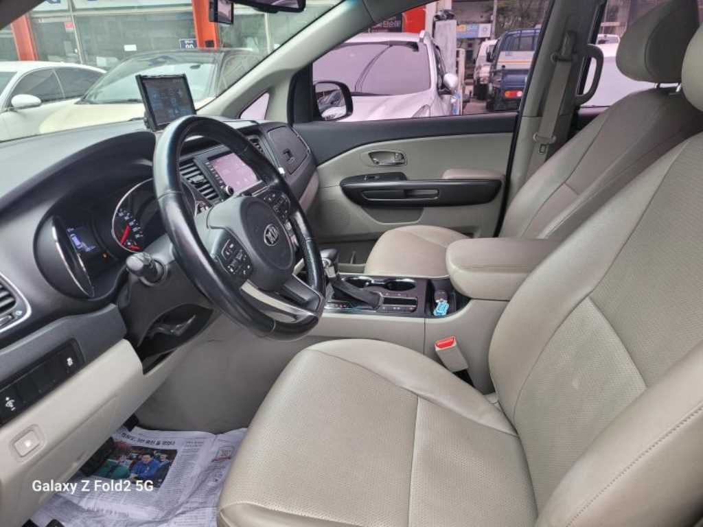 KIA Carnival 2019 - Importación desde Corea - HF Imports Iquique - Foto 14