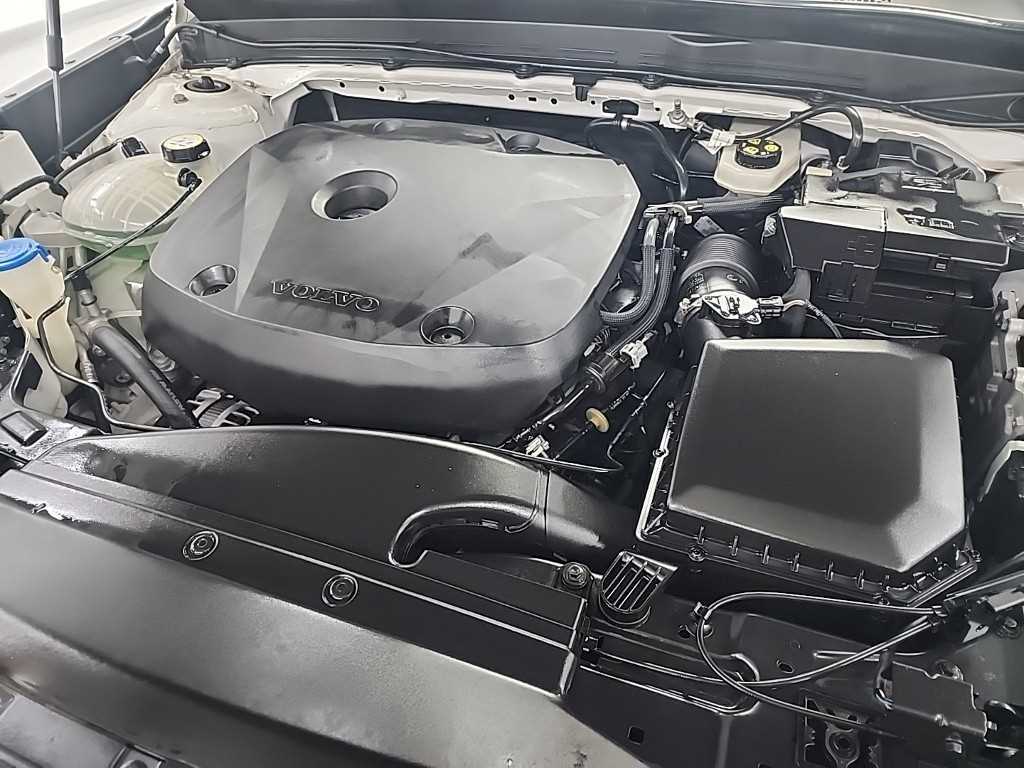 Volvo XC40 - Vista 5