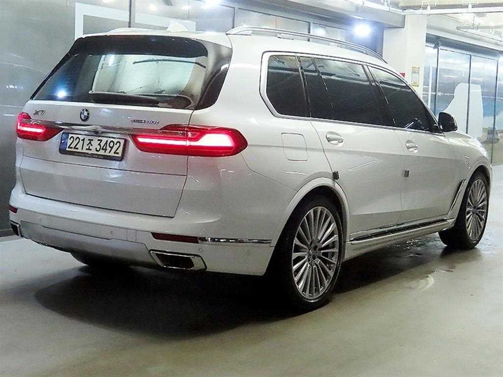 BMW X7 - Vista 4