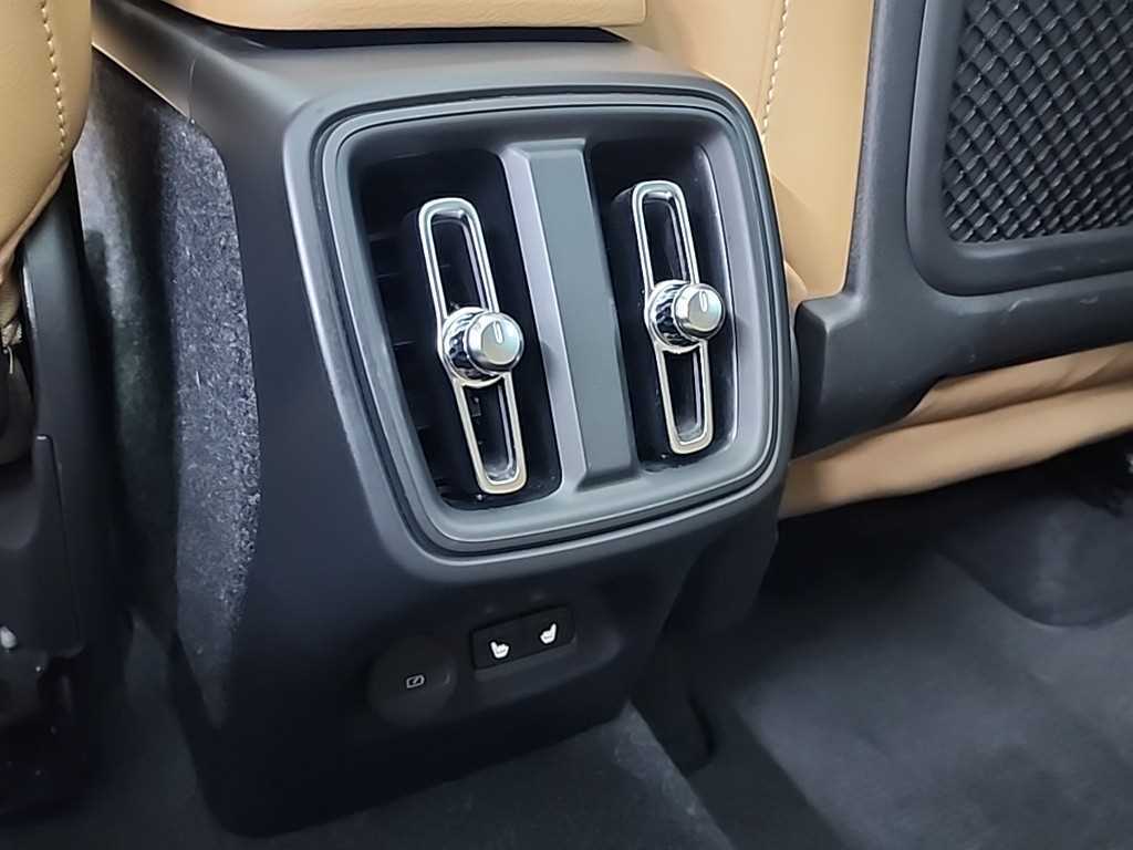 Volvo XC40 2020 Blanco - Importación desde Corea - HF Imports Iquique - Foto 13