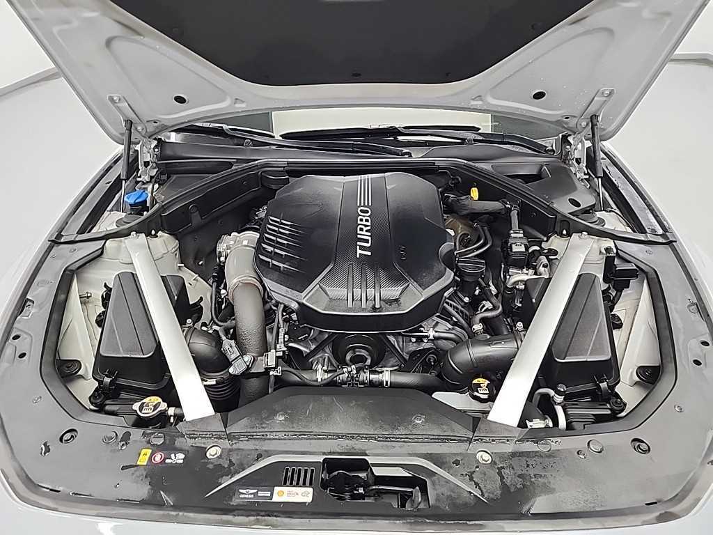 Genesis G70 - Vista 5