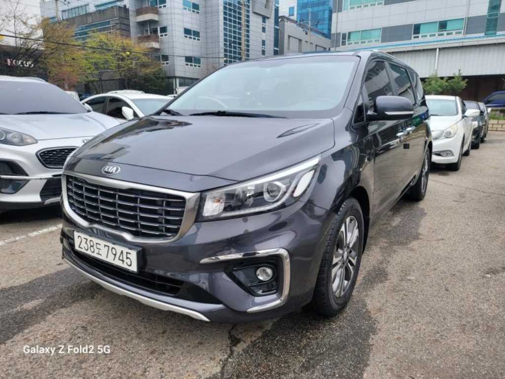 KIA Carnival - Vista 2