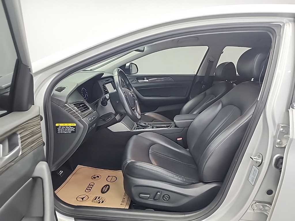 HYUNDAI Sonata - Vista 11