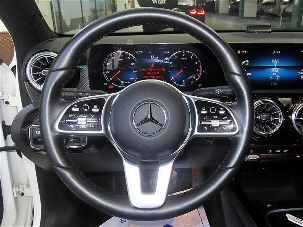 Mercedes Benz A Class - Vista 8