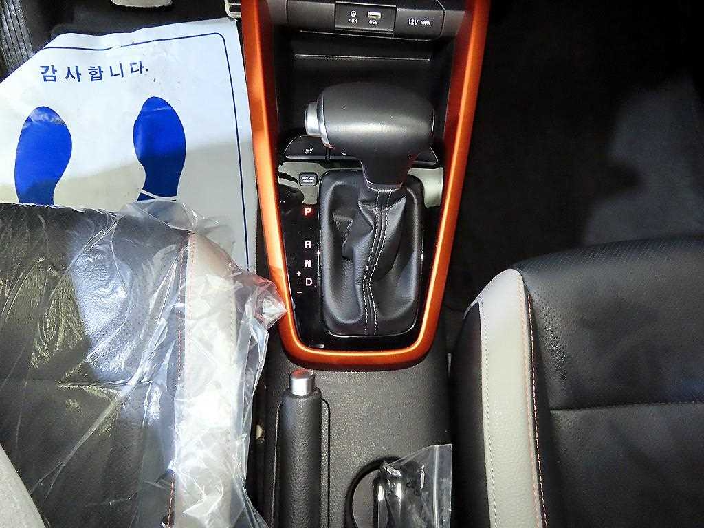 KIA Stonic - Vista 12