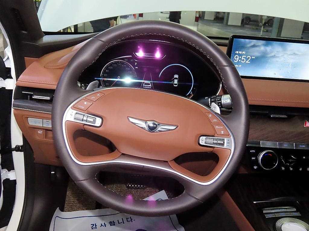 Genesis G80 - Vista 8