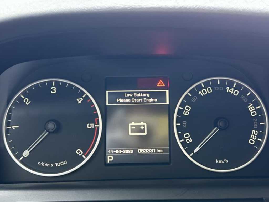 [랜드로버]디스커버리4 3.0 SDV6 SE - миниатюра 16