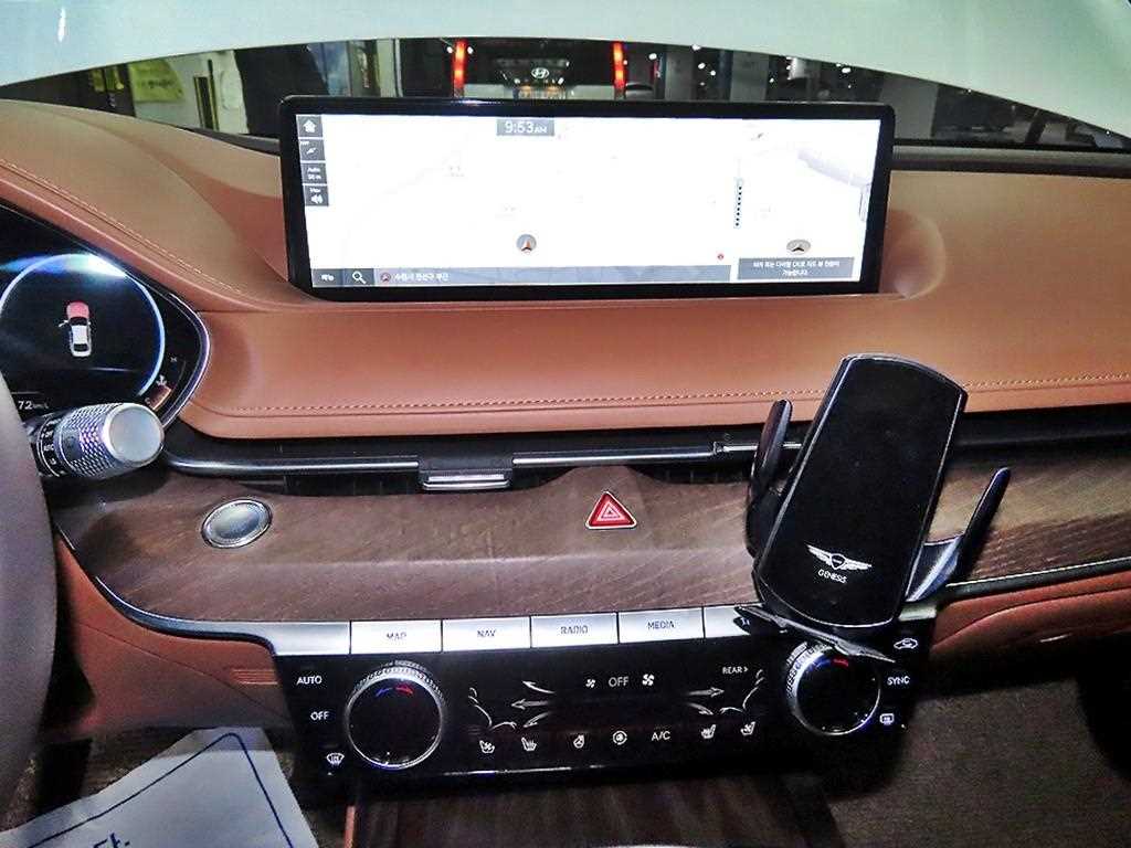 Genesis G80 - Vista 11