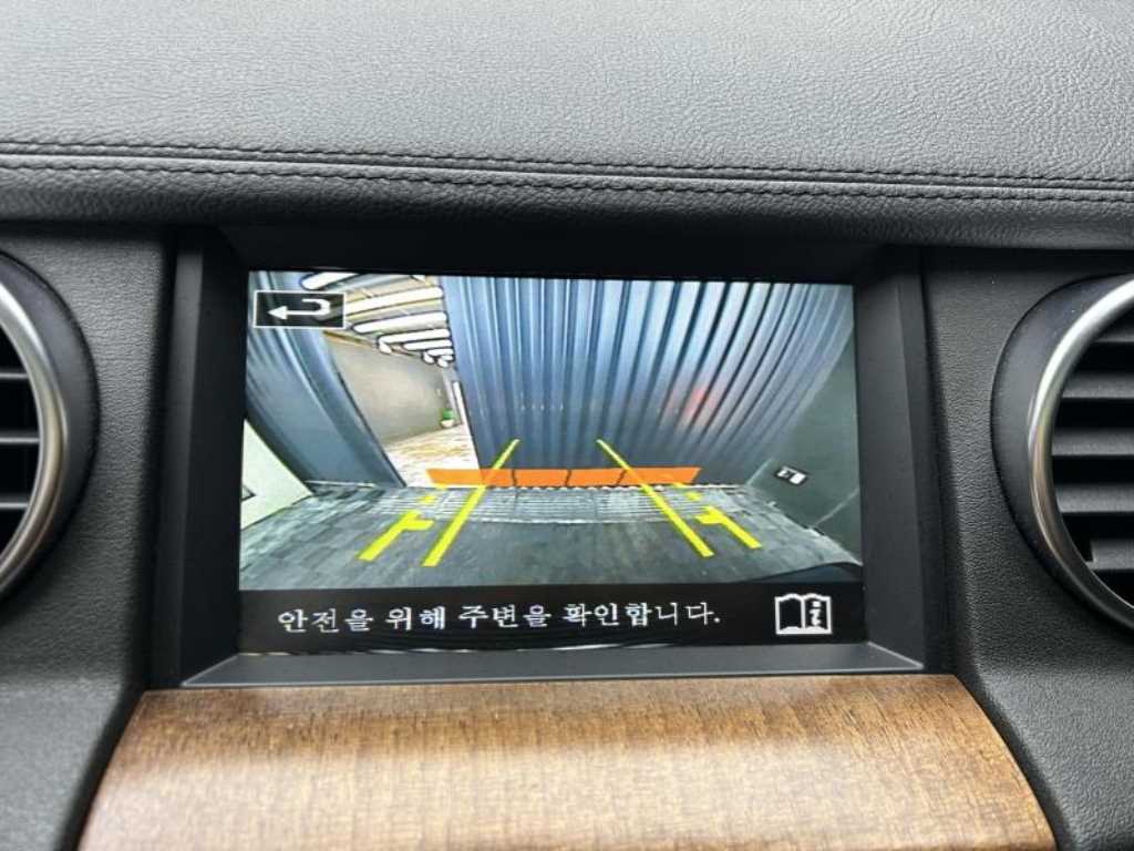[랜드로버]디스커버리4 3.0 SDV6 SE - миниатюра 14