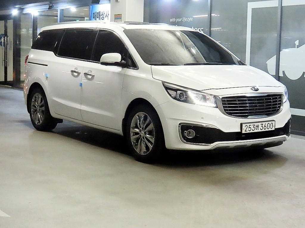 KIA Carnival 2018 Blanco - Importación desde Corea - HF Imports Iquique - Foto 1