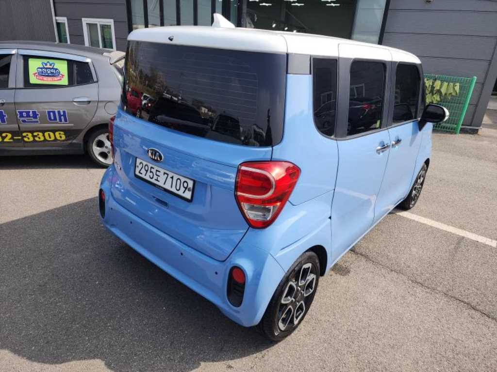 KIA Ray - Vista 6