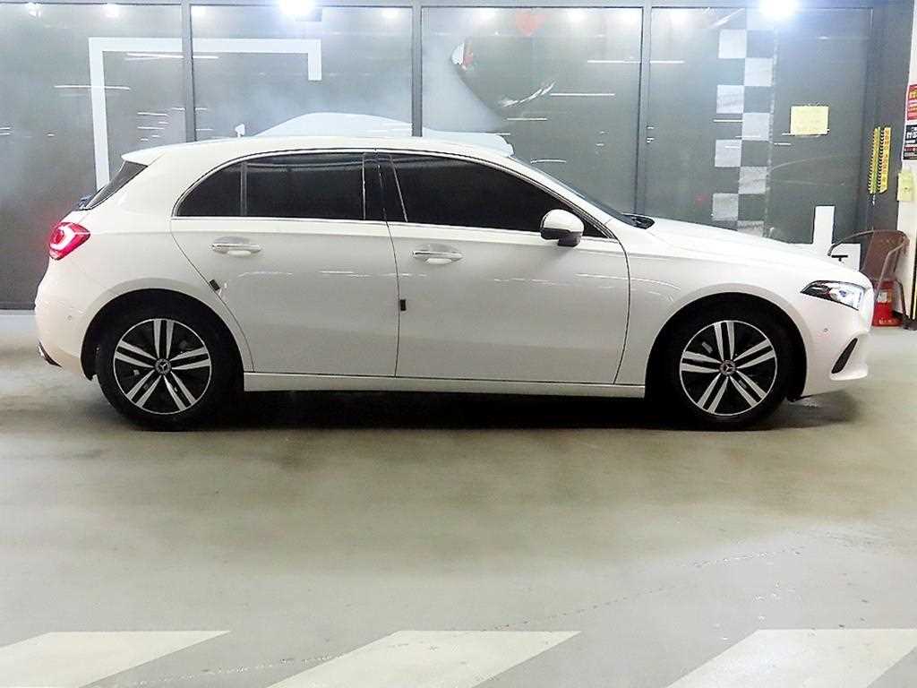 Mercedes Benz A Class - Vista 3