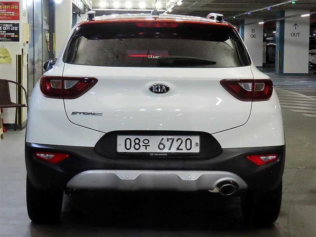 KIA Stonic - Vista 5