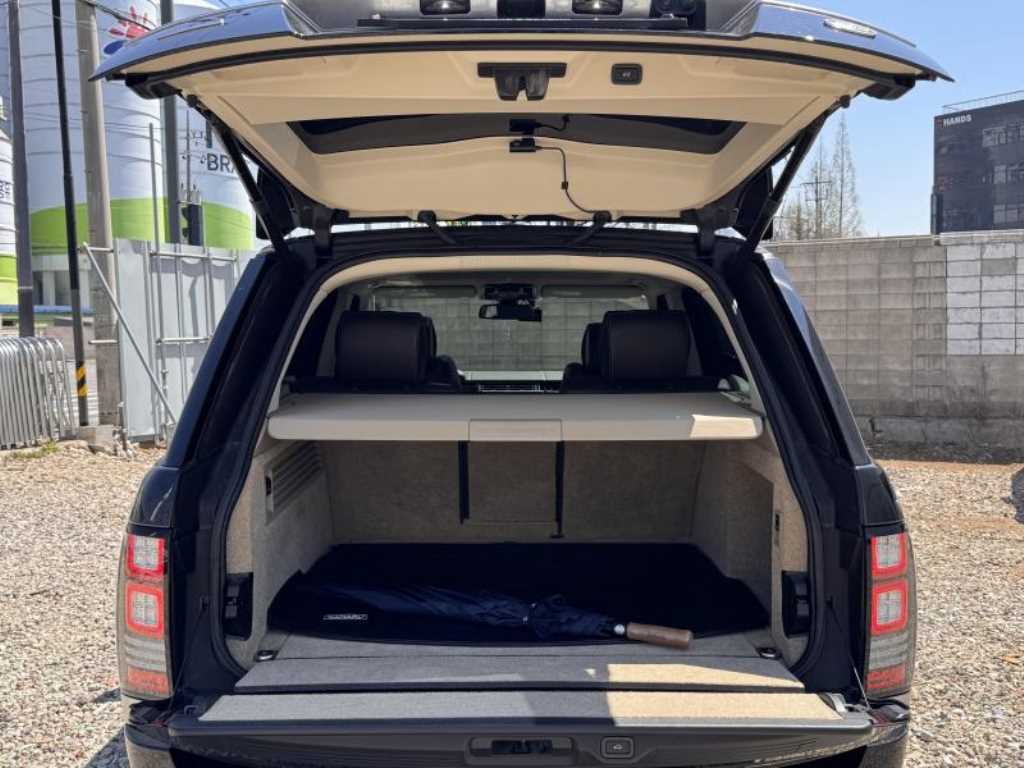 [랜드로버]레인지로버 4세대 4.4 SDV8 VOGUE SE 디젤 - миниатюра 8