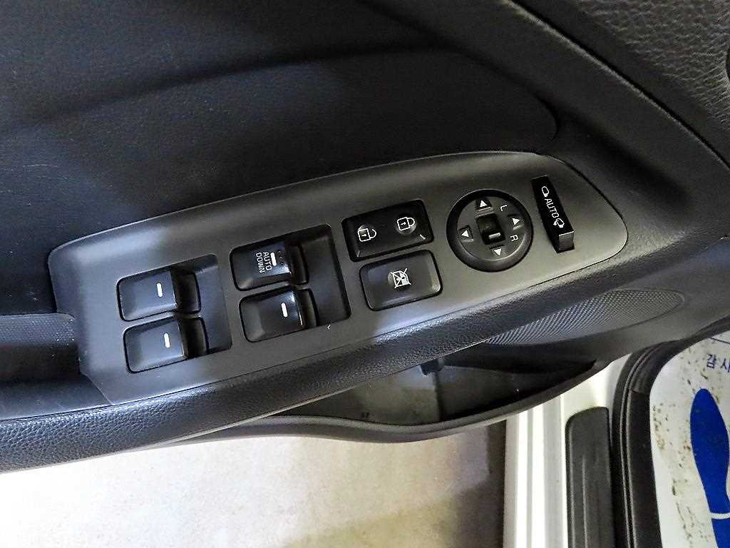 KIA K3 2018 Plateado - Importación desde Corea - HF Imports Iquique - Foto 13