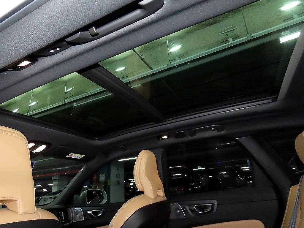 Volvo XC60 2022 Blanco - Importación desde Corea - HF Imports Iquique - Foto 15