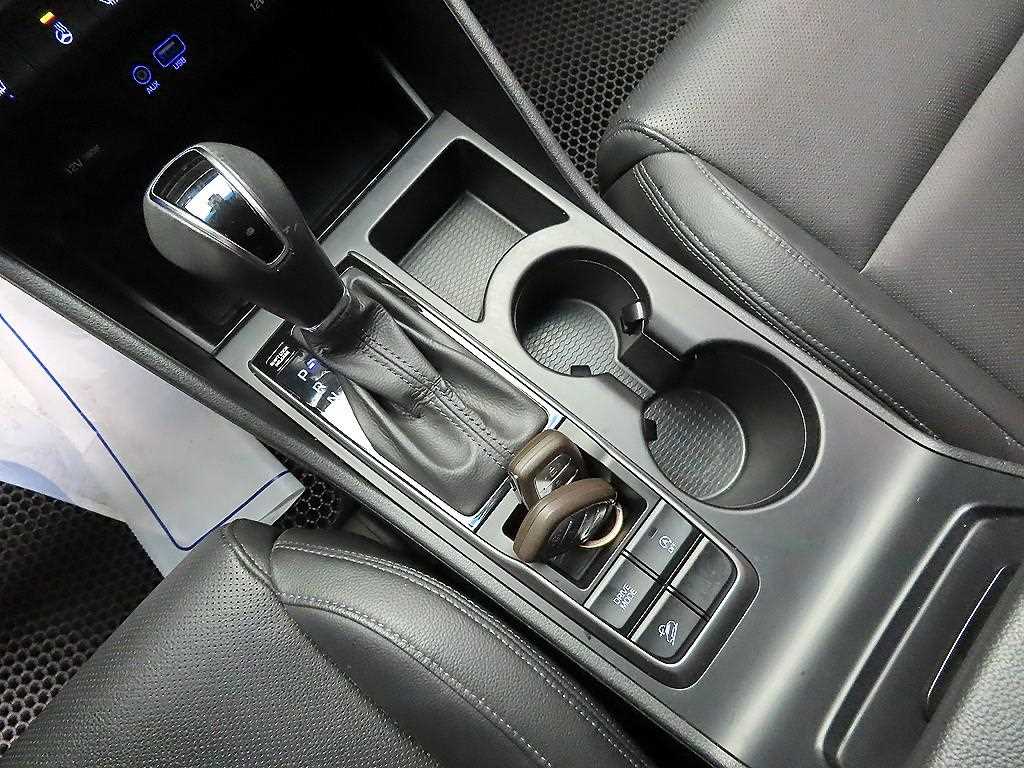 HYUNDAI Tucson - Vista 10