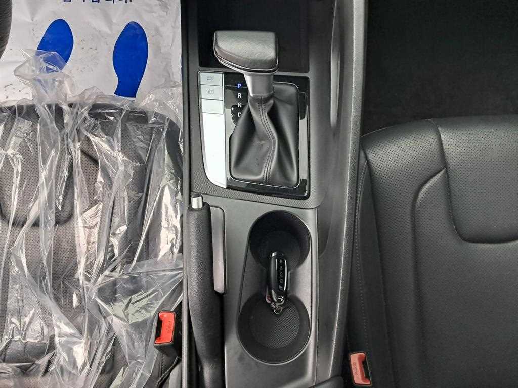 HYUNDAI Avante 2022 Blanco - Importación desde Corea - HF Imports Iquique - Foto 14