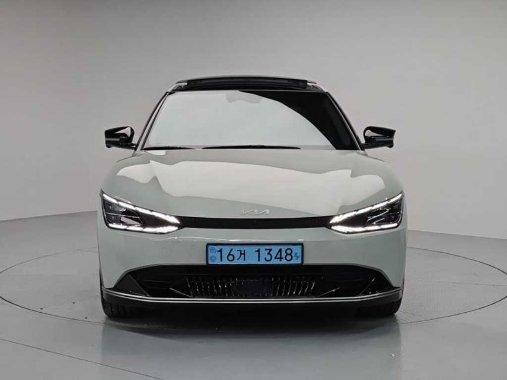 KIA EV6 - Vista 2