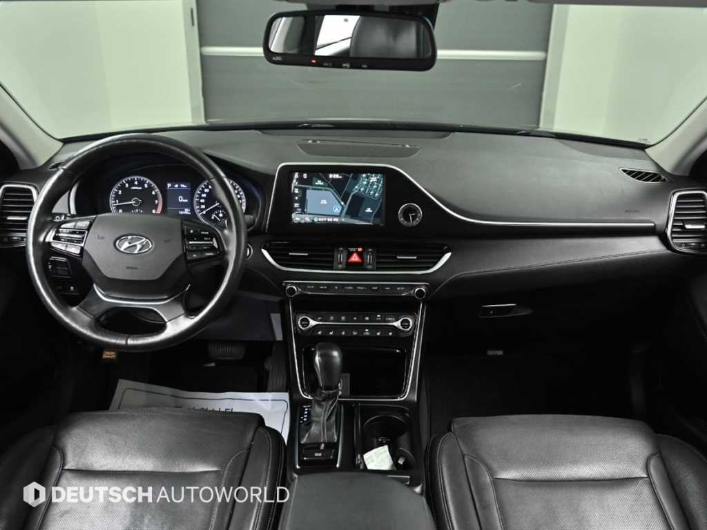 HYUNDAI Grandeur - Vista 7