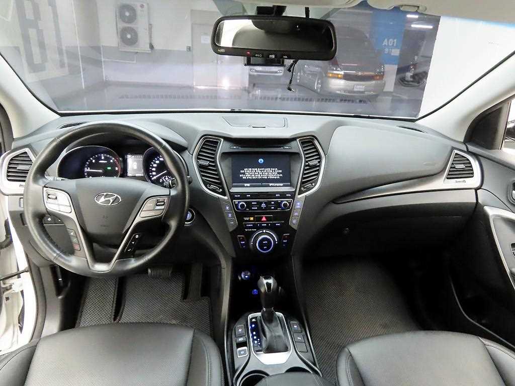 HYUNDAI Santa Fe - Vista 6