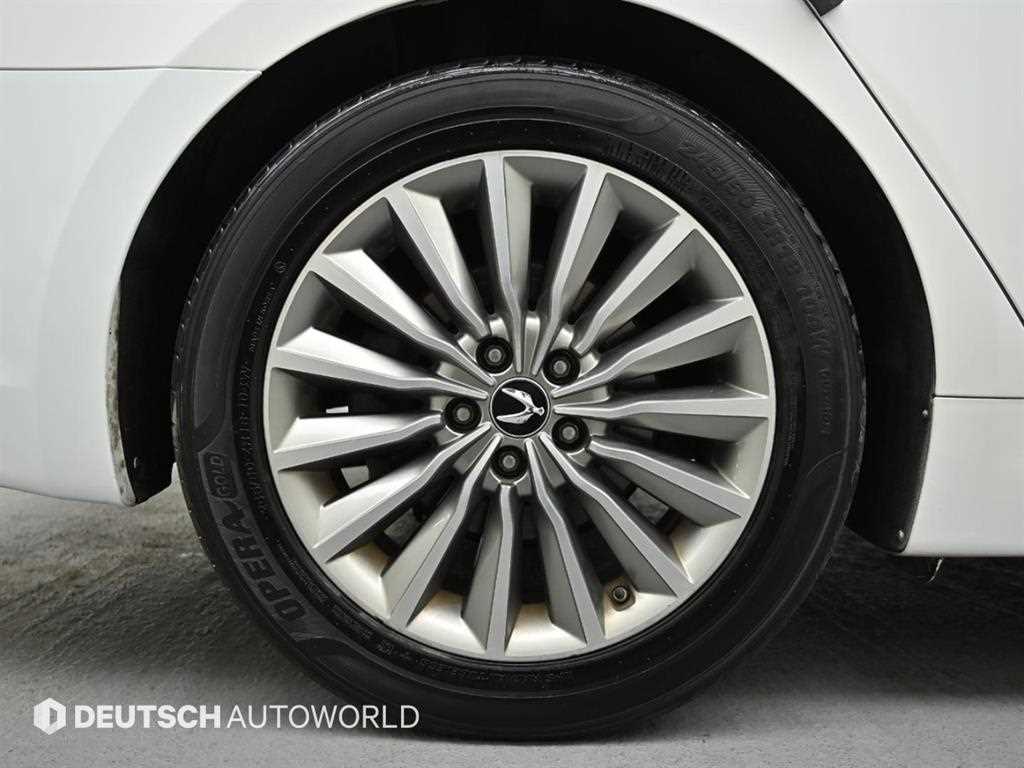 HYUNDAI Equus - Vista 5