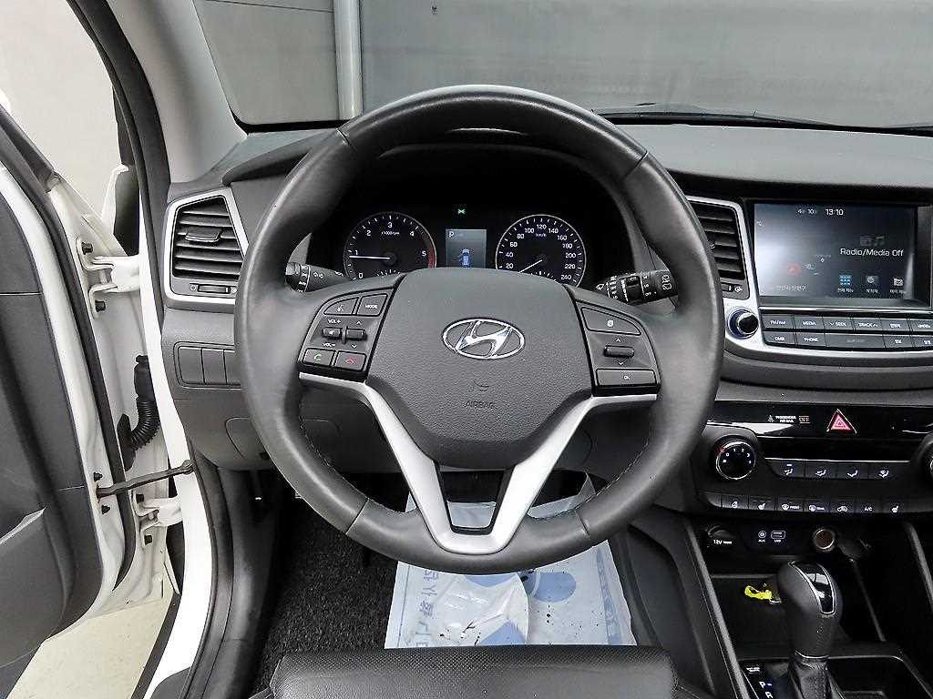HYUNDAI Tucson - Vista 9