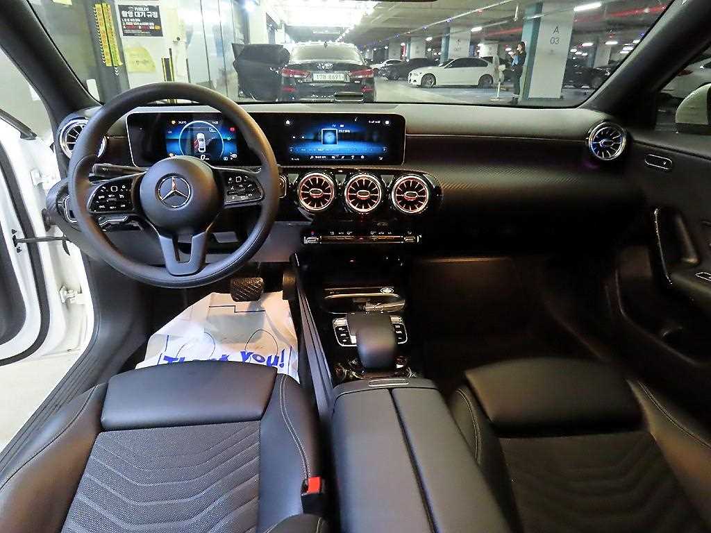 Mercedes Benz A Class - Vista 10