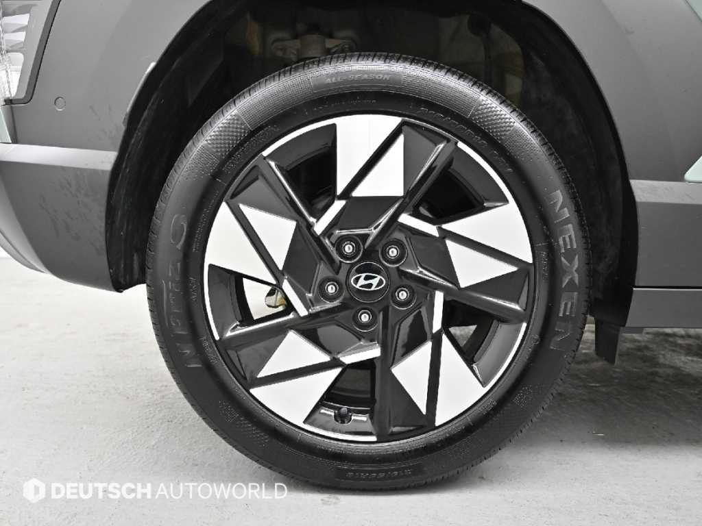 HYUNDAI Kona - Vista 6