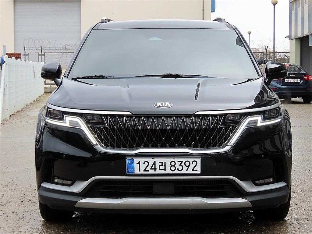 KIA Carnival 2021 Negro - Importación desde Corea - HF Imports Iquique - Foto 1