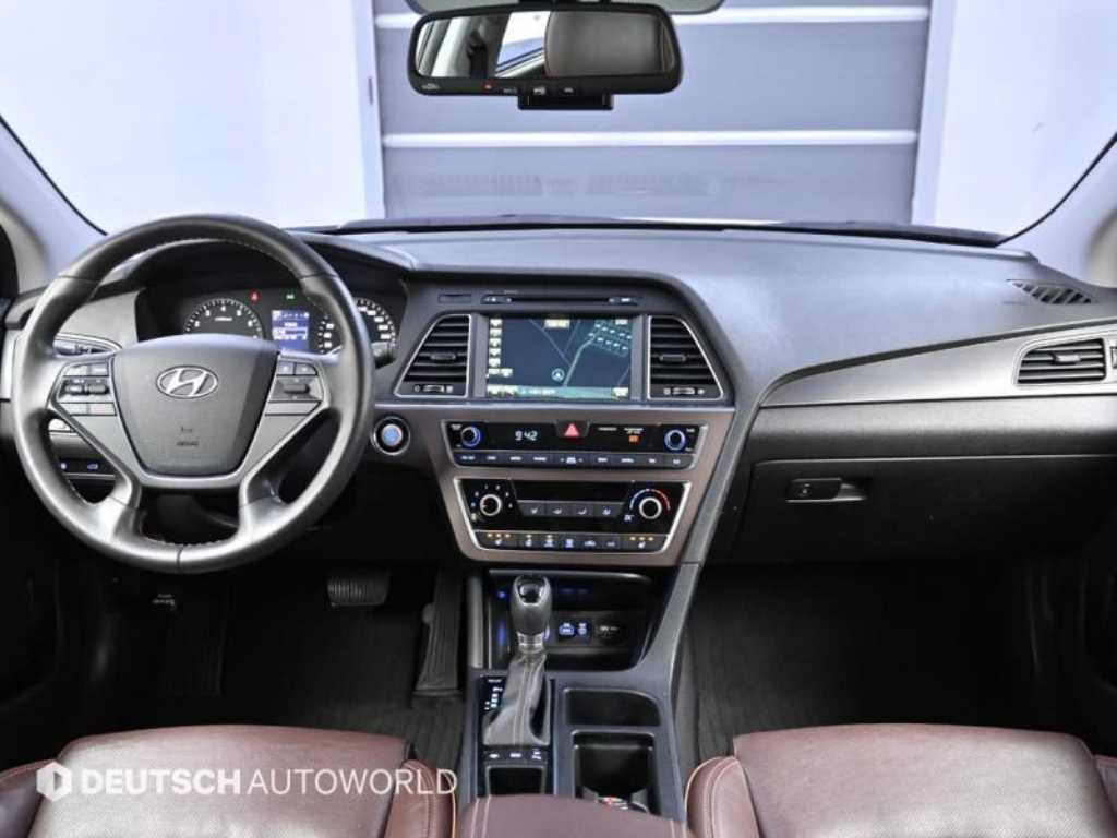 HYUNDAI Sonata - Vista 7